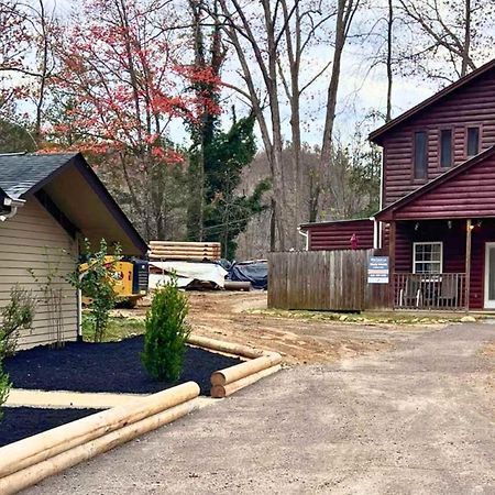 Cuddles, 1 Bedroom Studio, Walk To Downtown And Hiking Trails! Gatlinburg Extérieur photo